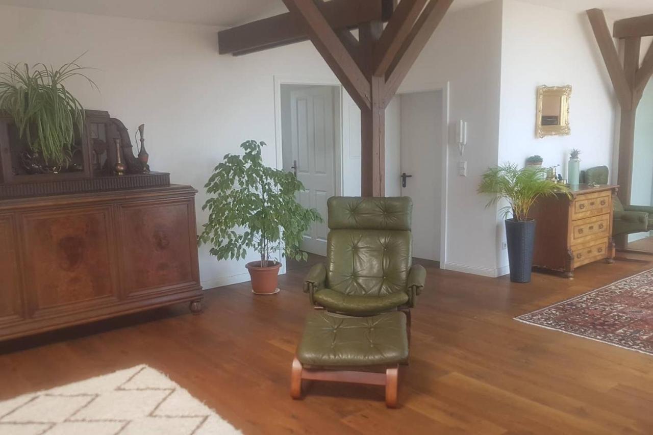 Helle Dachgeschosswohnung Fuer 8 Personen In Zentraler Lage * Berlim
