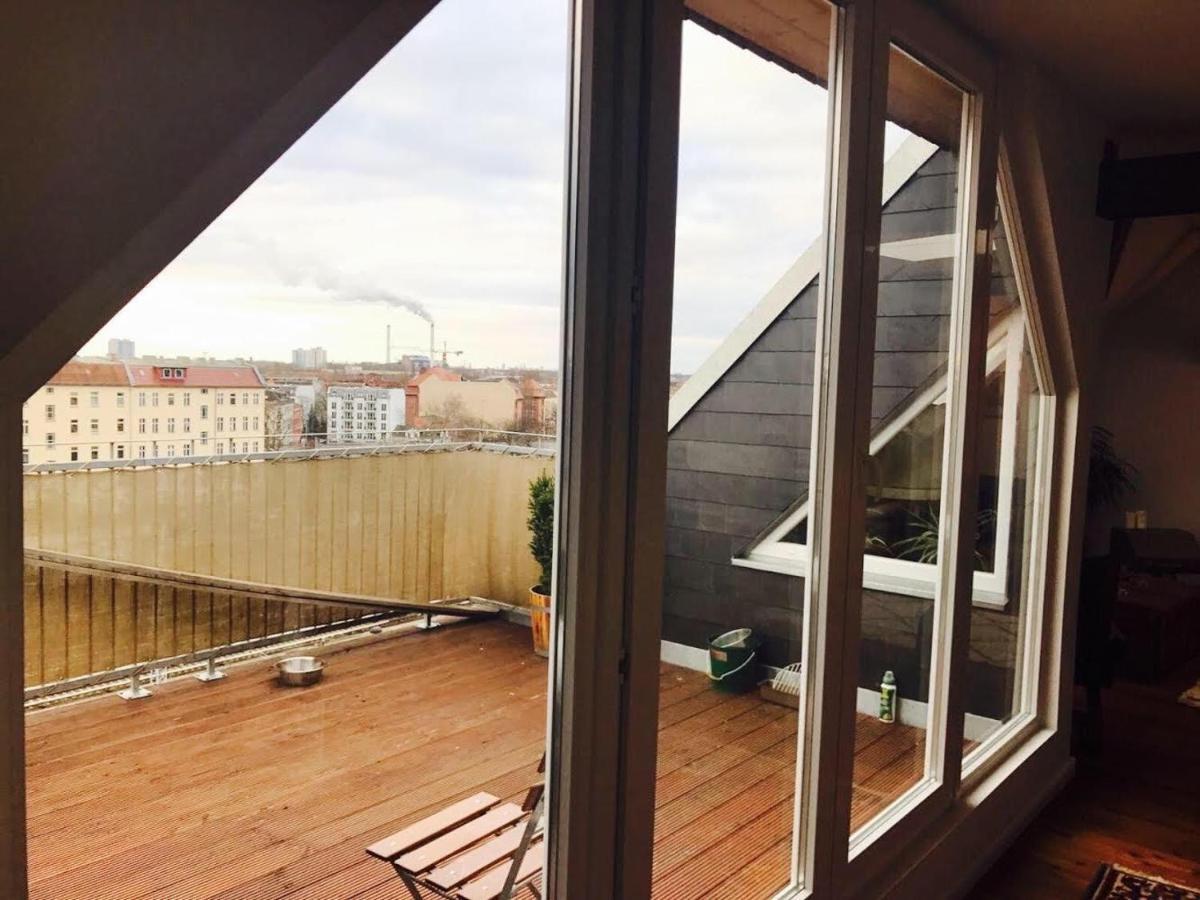 Helle Dachgeschosswohnung Fuer 8 Personen In Zentraler Lage * Berlim